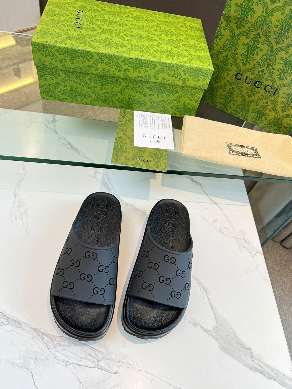 PLATFORM SANDALS IN BLACK MONOGRAM IMPORTED TPU