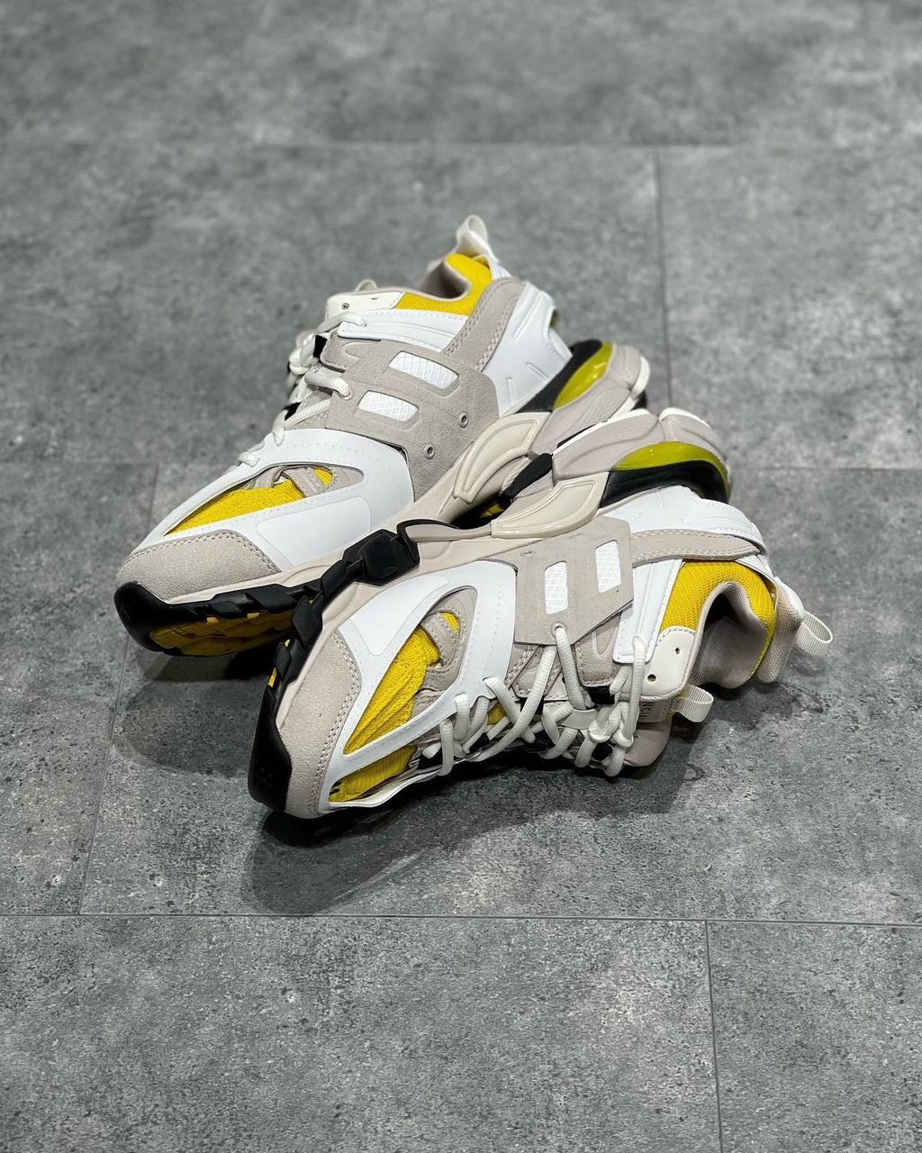 BLCG Sneakers