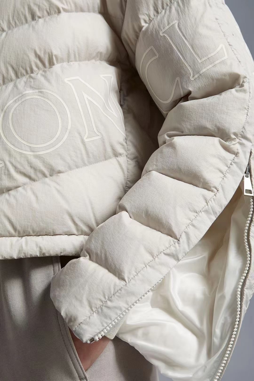 Moncler Letter Graphic Cropped Puffer Coat