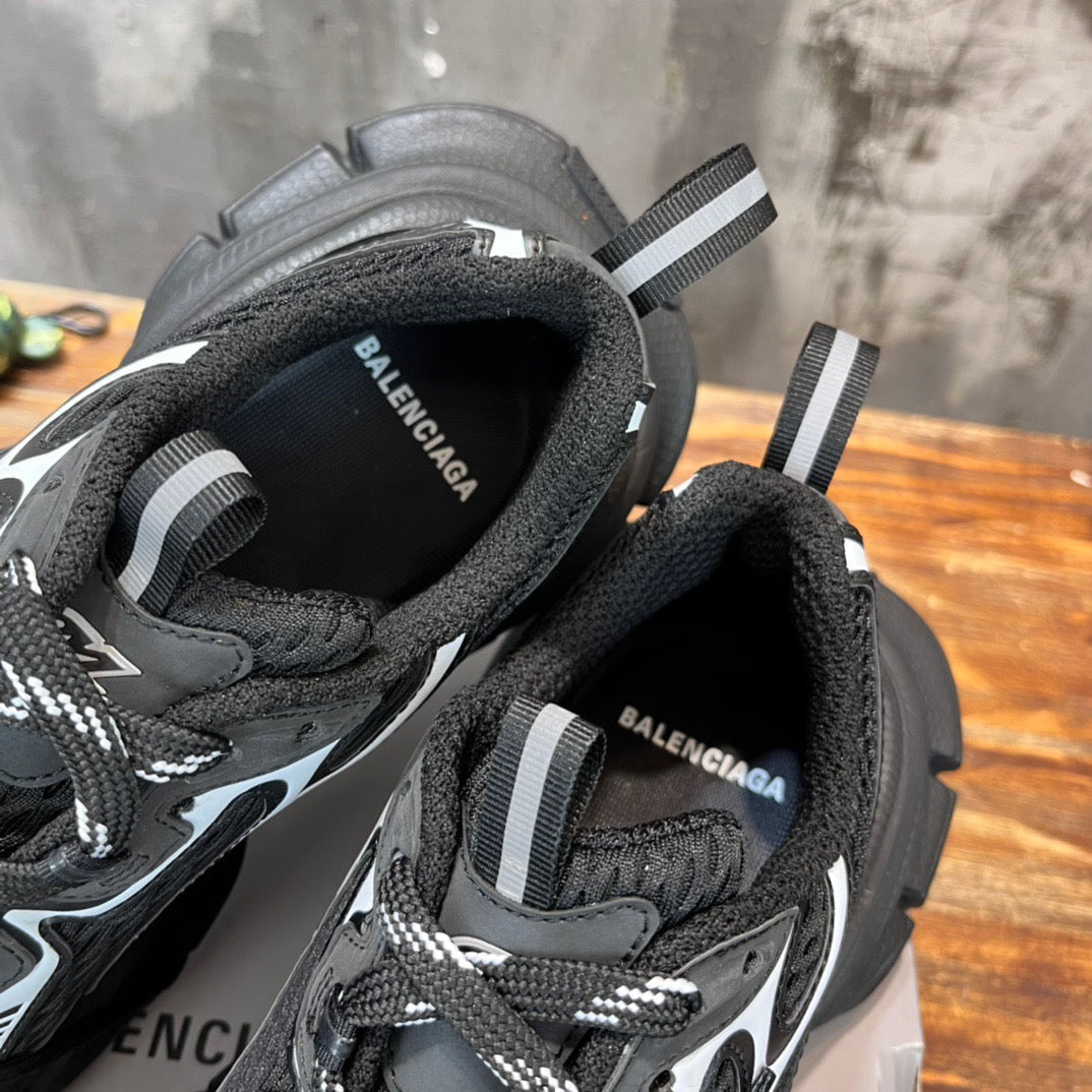BLCG Sneakers
