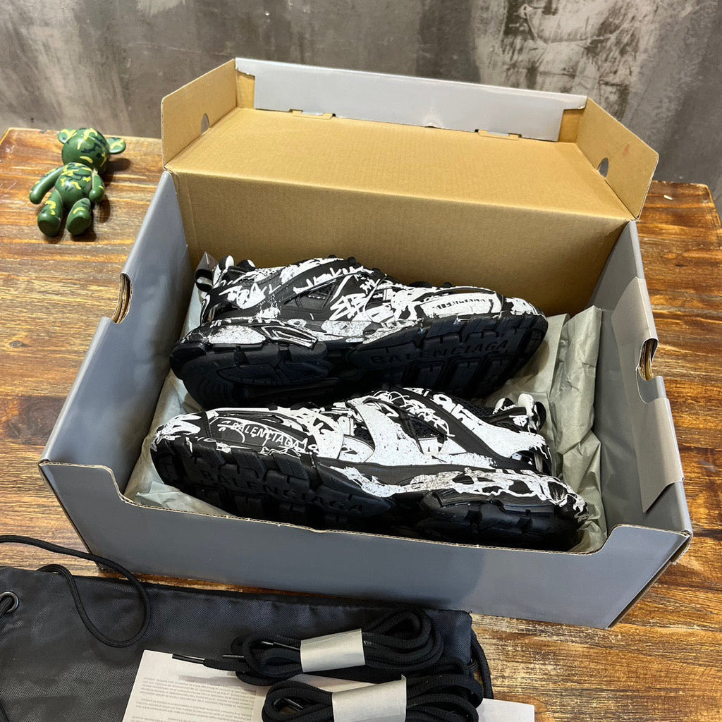 BLCG Sneakers