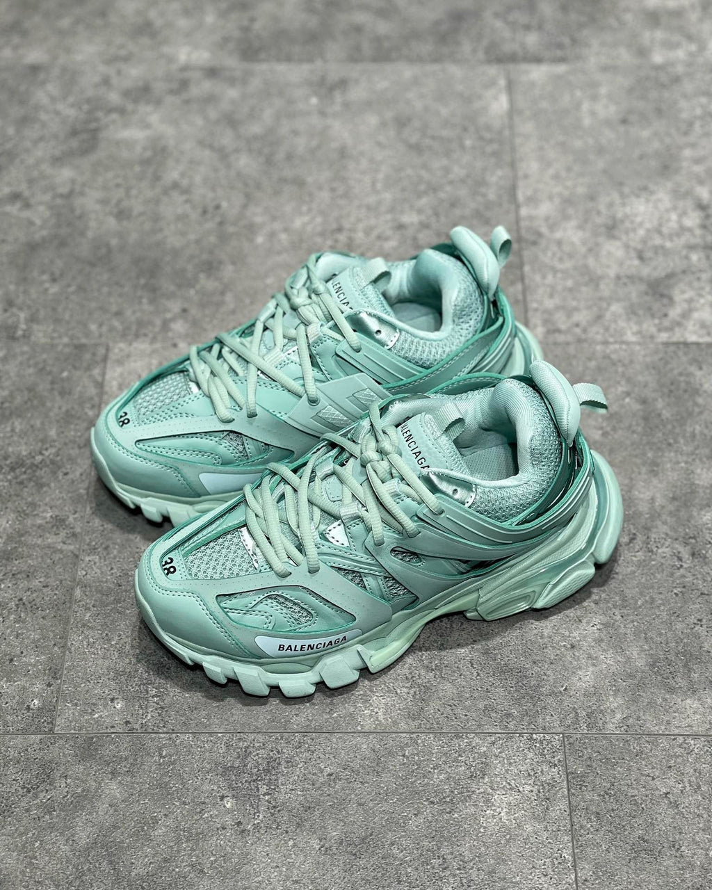 BLCG Sneakers
