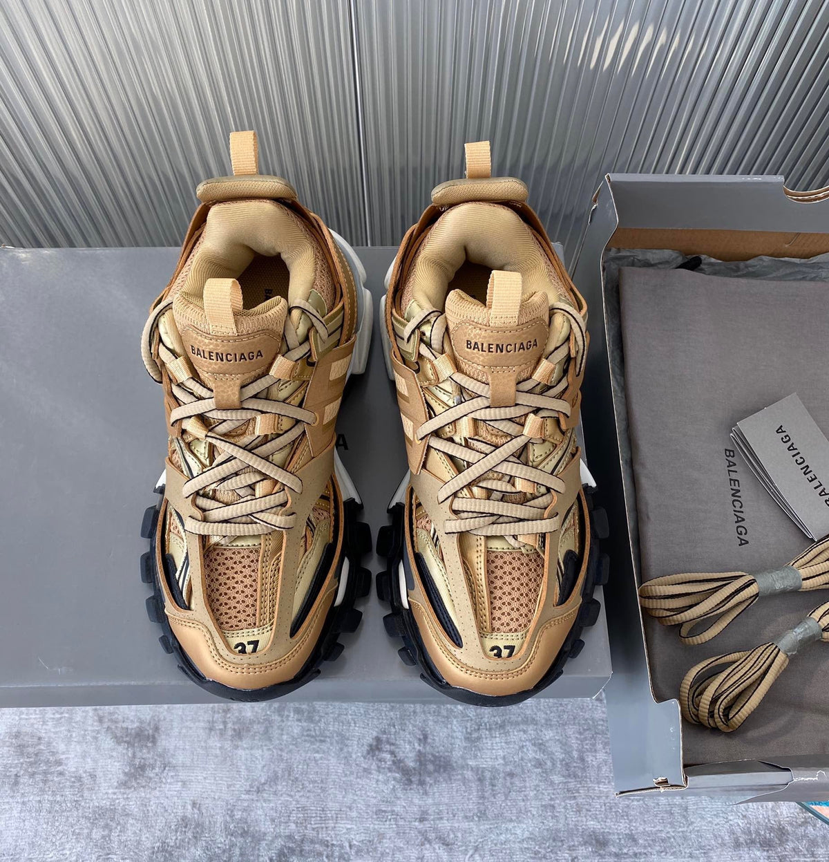 BLCG Sneakers