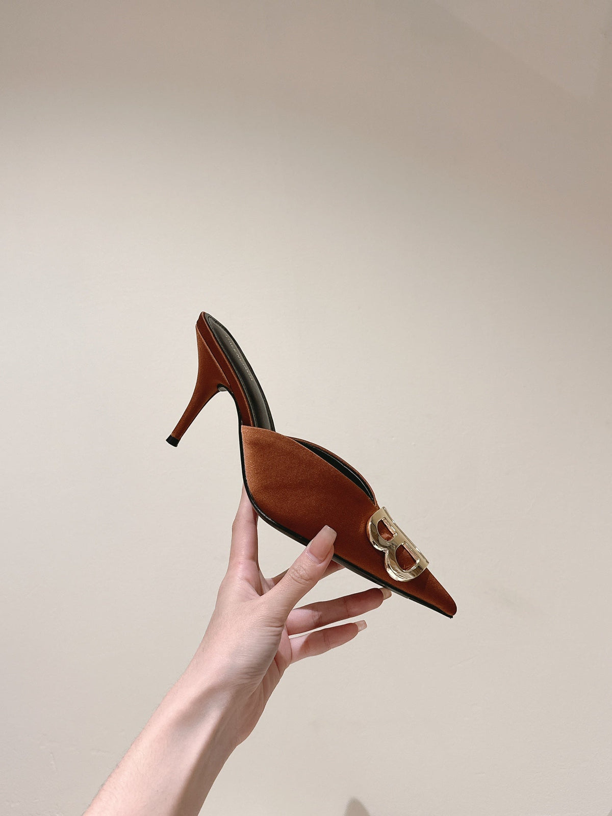POINTED BB GOLD BUCKLE HIGH MULES IN BROWN RUST SILK