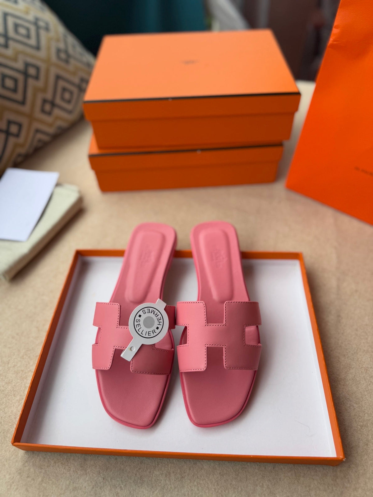 0RAN SANDALS IN ROSE PINK CALFSKIN